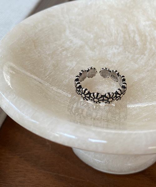 daisy silver ring - silver 92.5